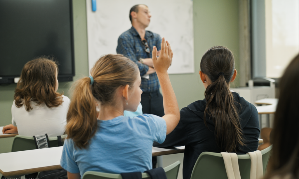 Untitled-Made with FlexClip (5)(2)